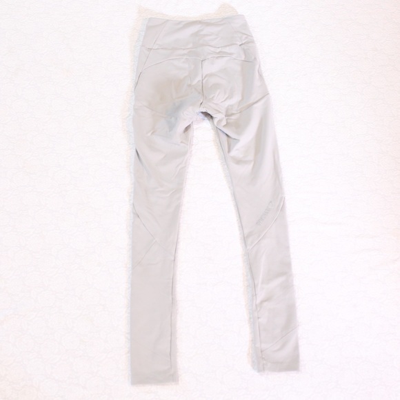 Gymshark Gray Fused Ankle Leggings XS - Picture 12 of 13